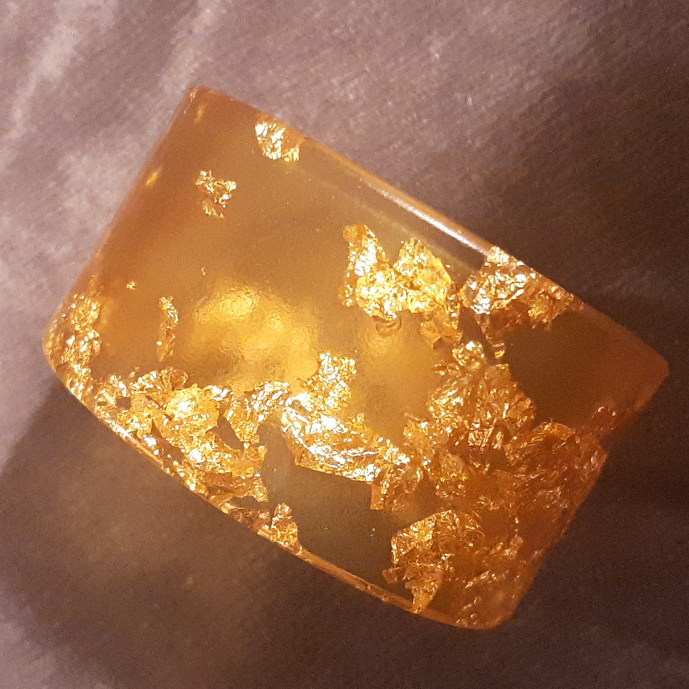 Beautiful Gold foil / resin bracelet